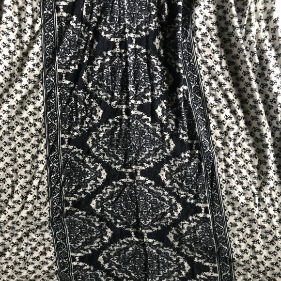 Maurices Floral Tank Top S Tassel - Picture 3 of 4